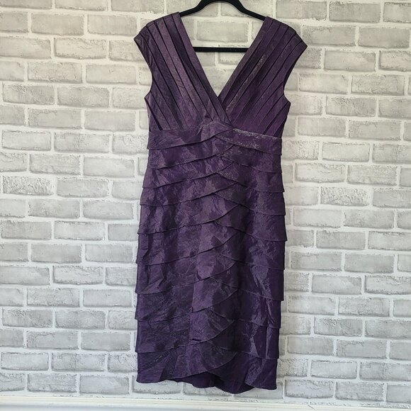 Cache Purple Iridescent Cocktail Dress Shutter Pleat Sheath Cap Sleeve V-neck 6 - Picture 1 of 10